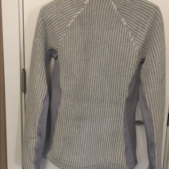 Mountain Hardware XS Jacket - Picture 3 of 4